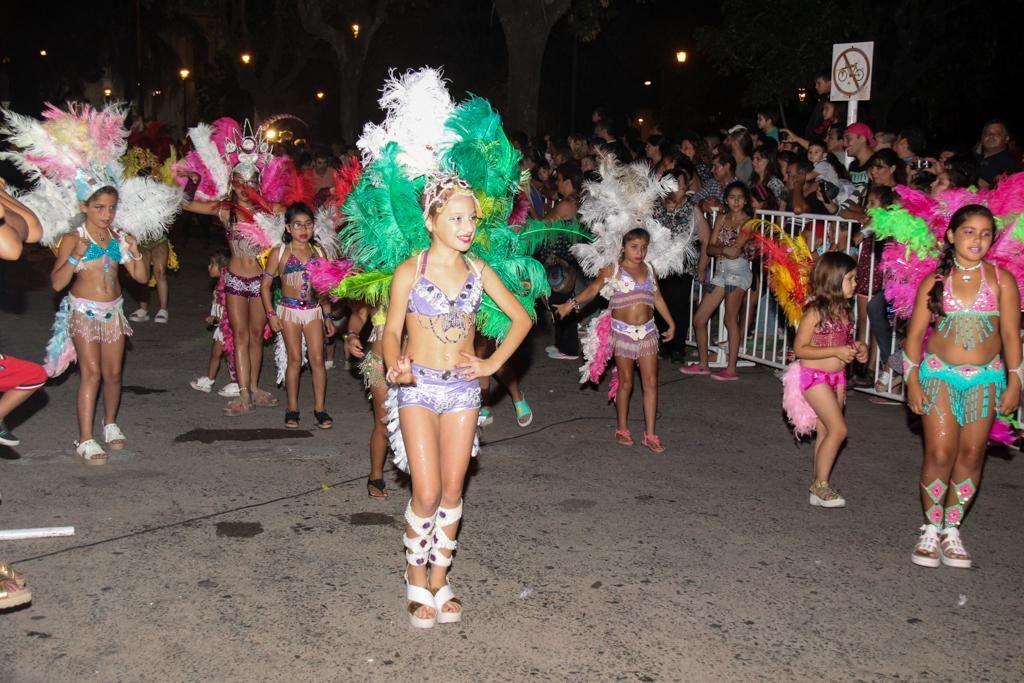 Precarnavales con “Los Ángeles del Ritmo”