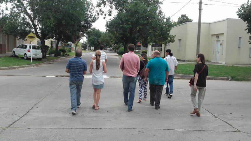 RECORRIDA POR LOS BARRIOS DE NUESTRA CIUDAD RECORRIDA POR LOS BARRIOS DE NUESTRA CIUDAD