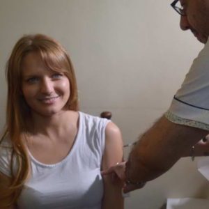 Becq brindó detalles sobre la vacunación antigripal