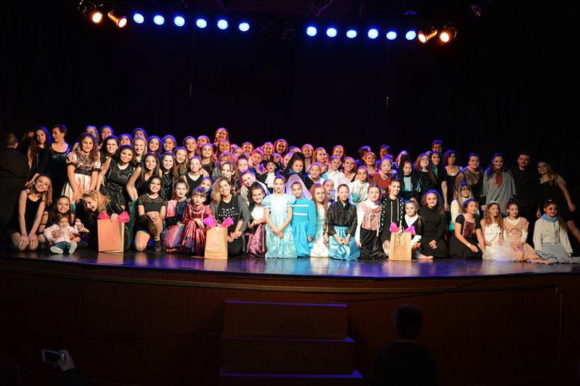 Más de 250 alumnos participaron del 8º Congreso de Comedia Musical