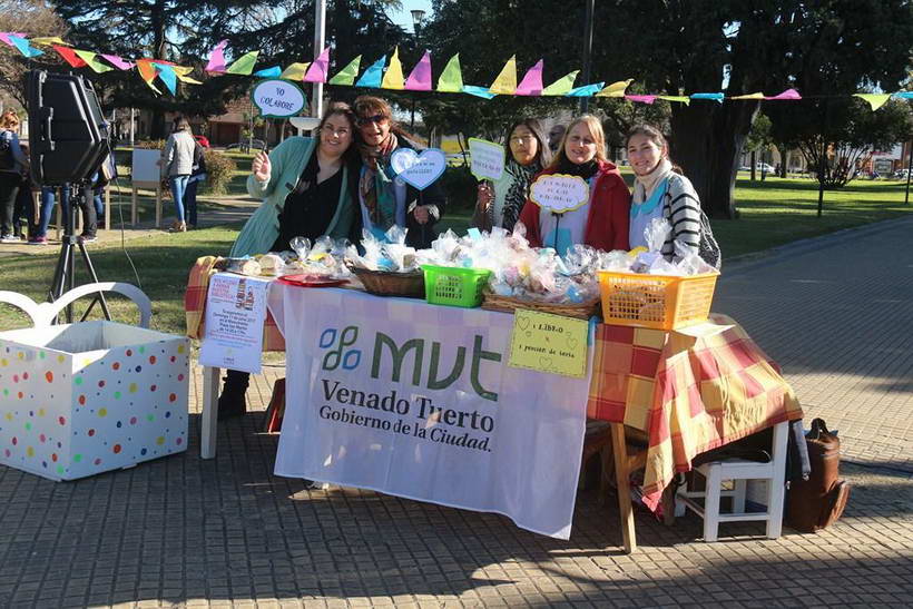 La magia de las palabras en plaza San Martín