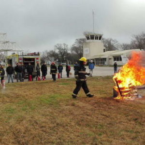 Simulacro de incendio en el Aeródromo Municipal