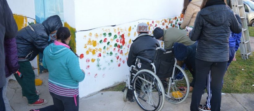 LA DIVERSIDAD ES UNA BUENA NOTICIA LA DIVERSIDAD ES UNA BUENA NOTICIA