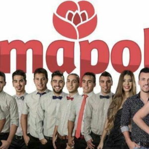 Actuación de Amapola en el escenario central