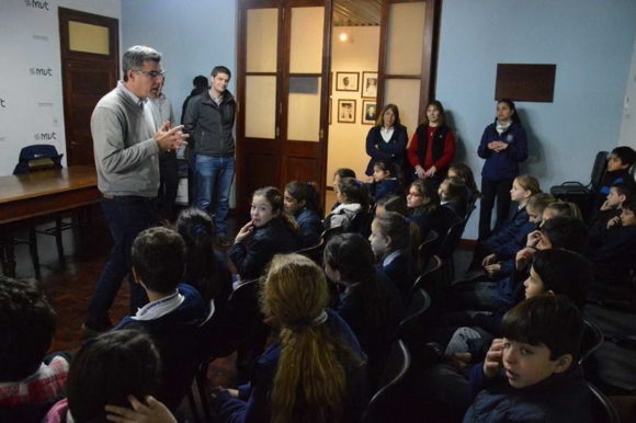 Visitaron al intendente alumnos del Instituto Santa Rosa