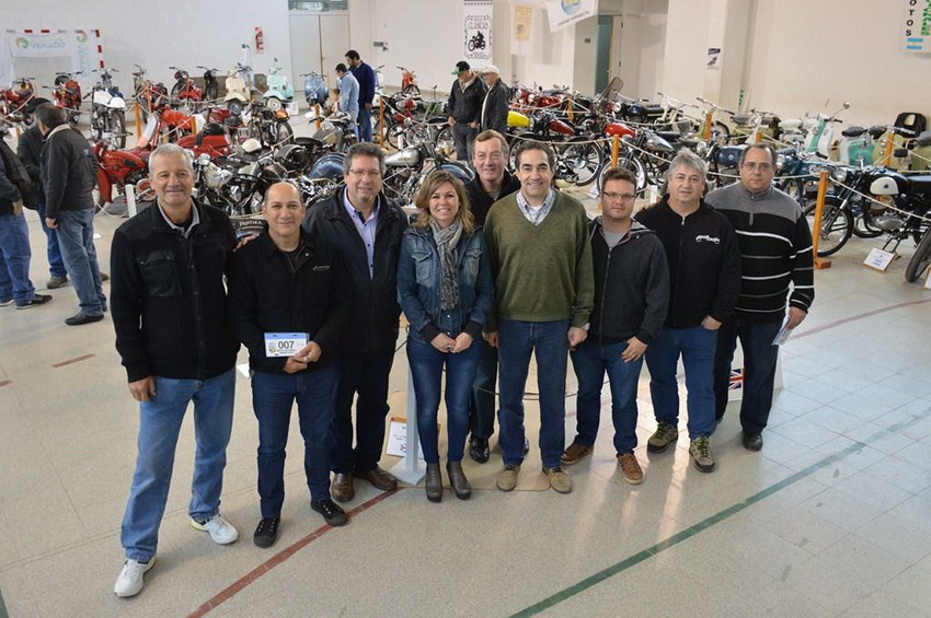 Notable suceso de la Exposición de Motos Notable suceso de la Exposición de Motos