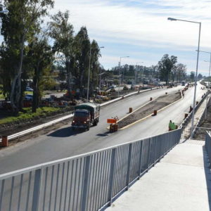 Prohibición para vehículos de gran porte en colectora Los Ciruelos