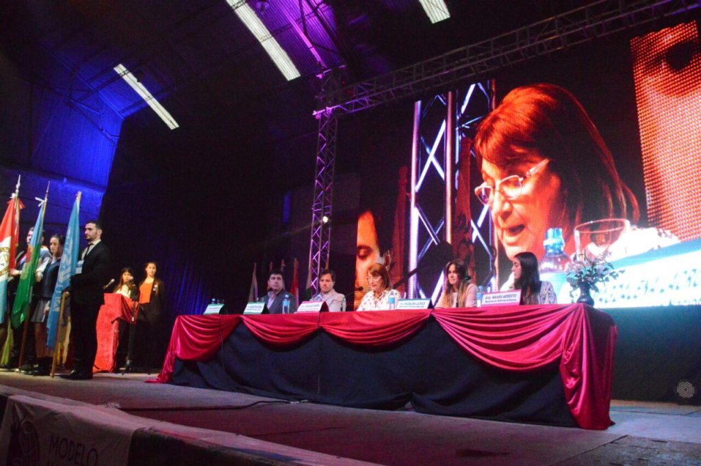 Casi 500 jóvenes participaron del Modelo Naciones Unidas 2017