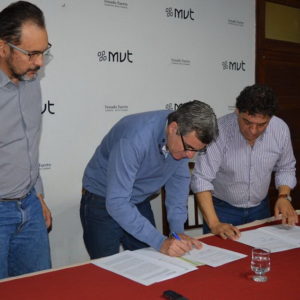 Municipio y Cricex firmaron convenio para desarrollar Área Industrial