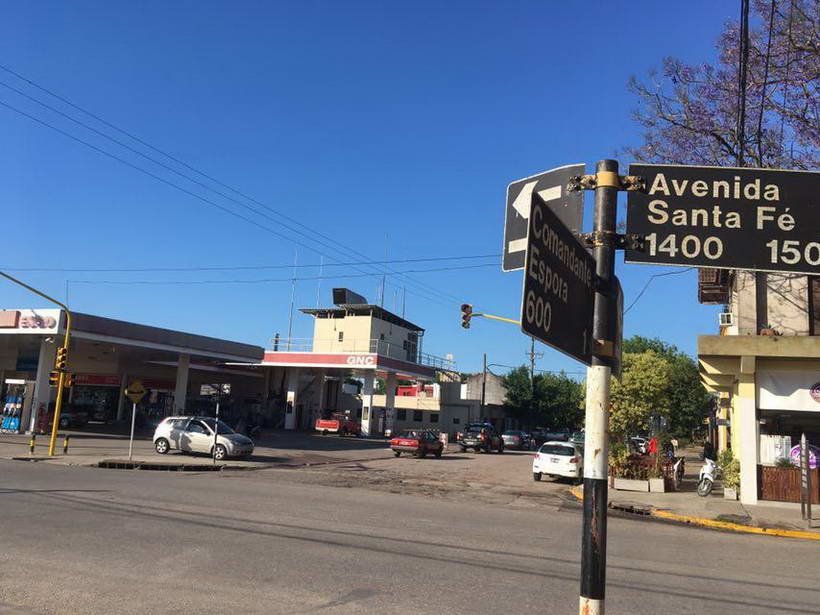 Comenzaron a funcionar los semáforos en la esquina del nuevo hospital
