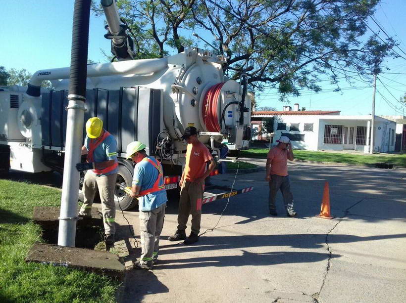 Desobstrucción en Alem y 2 de Abril