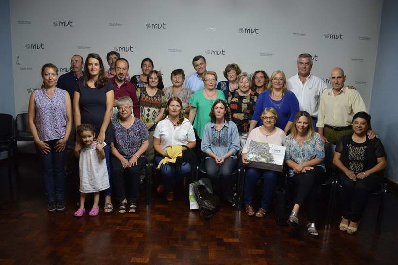 Firma de convenio de colaboración con instituciones de ayuda social