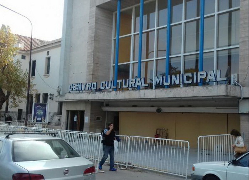 Reunión con la empresa que hará la obra de submuración del Centro Cultural Municipal