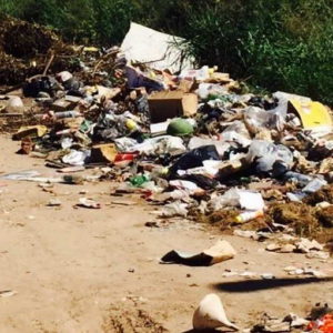 “Hay gente que tira sus residuos en cualquier lugar” “Hay gente que tira sus residuos en cualquier lugar”
