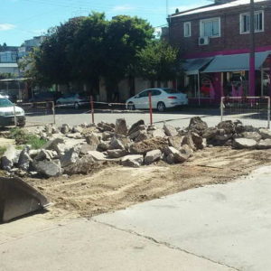 Demolición de pavimento en Chacabuco y Santa Fe Demolición de pavimento en Chacabuco y Santa Fe