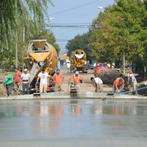 Una cuadra más de pavimento en el límite entre San Vicente y San José Obrero