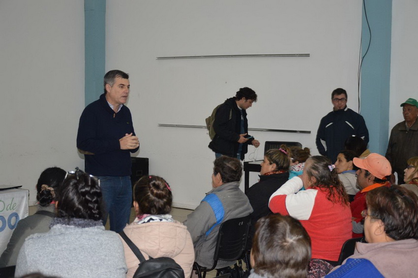 Freyre participó del pago de becas e informó sobre el “Venado Integra”