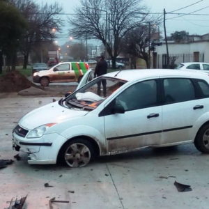 Por accidente en barrio Rivadavia, apuntan al estado del conductor y a la velocidad