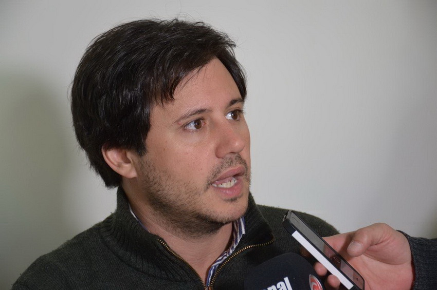 El próximo mes se bancarizaría el sistema de pago de becas