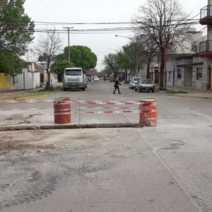 Demolición de bache en el barrio Centro II