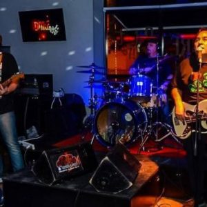 Clásicos del rock y el blues con Ojo Bizarro Clásicos del rock y el blues con Ojo Bizarro