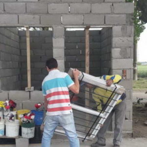 El municipio brindó apoyo para reconstruir puesto de flores incendiado