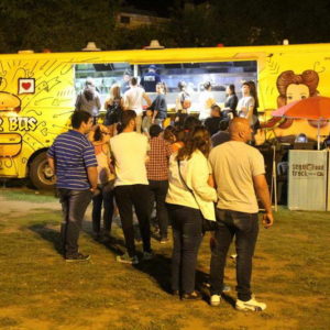 Venado renovó su compromiso con el “Food Truck” en el Prado de María