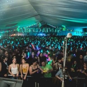 Santa Cumbia despide el 2018 al aire libre en el Club Jorge Newbery Santa Cumbia despide el 2018 al aire libre en el Club Jorge Newbery