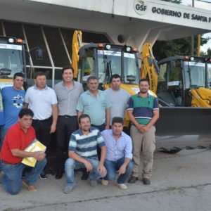 El municipio recibió dos retropalas por el Plan Provincial Equipar El municipio recibió dos retropalas por el Plan Provincial Equipar