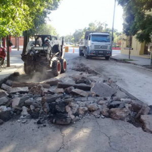 Reconstruyen losas de pavimento en Centro II Reconstruyen losas de pavimento en Centro II