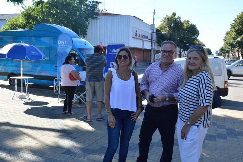 Apoyo del municipio a operativo del RENAPER