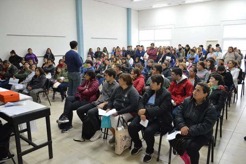 Nuevo pago de becas, con aumento para arancelados