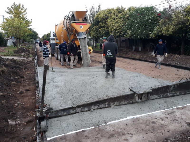 Pavimentación de calle Garbarino