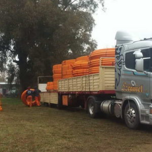 Llegaron los caños para completar la red de gas en el barrio Santa Rosa Llegaron los caños para completar la red de gas en el barrio Santa Rosa