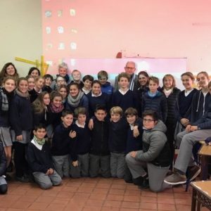 Alumnos de la Escuela de los Padres profundizaron conocimientos sobre Energías Renovables