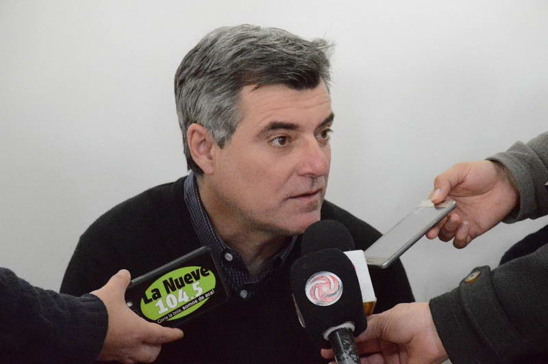 El intendente afirmó que “no hay buena voluntad” en la oposición para aprobar la venta de lotes municipales