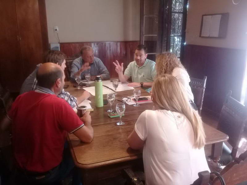 Rada acercó al concejo información para tratar de cerrar el plan de alumbrado público de 2017