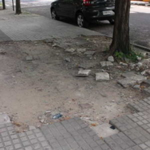 Advertencia por arreglo de veredas