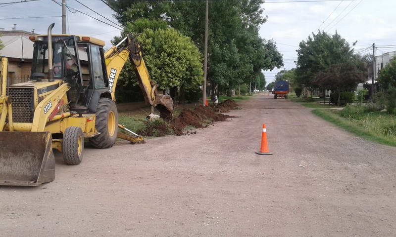 El municipio inició el último tramo de tendido de red de gas en barrio Juan XXIII El municipio inició el último tramo de tendido de red de gas en barrio Juan XXIII