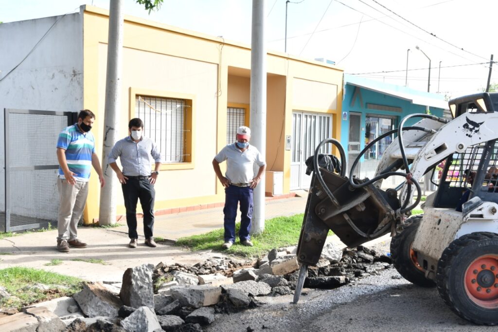 Chiarella y Guillaumet supervisaron la obra hídrica de calle Laprida