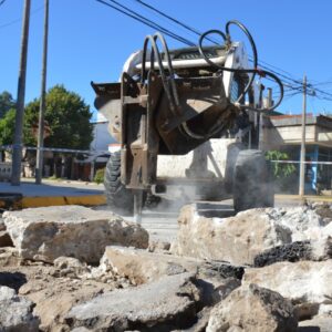 Avanza el plan de arreglo de calles: nuevas mejoras en trazas de pavimento y tierra