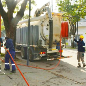 El Gobierno de la Ciudad continúa trabajando para poner en condiciones los sumideros y desagües