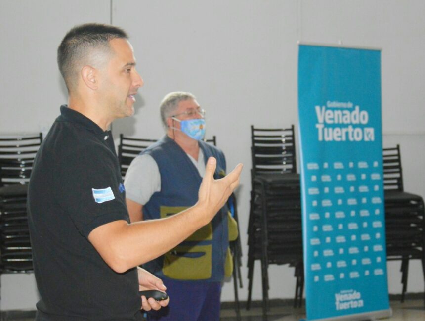 Empleados municipales se capacitan en técnicas de RCP y Primeros Auxilios