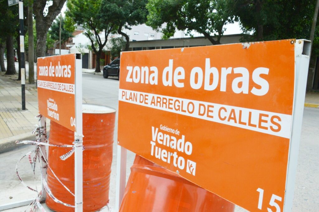 Tras las consecuencias del temporal, el Municipio continúa con sus equipos arreglando las calles de la ciudad