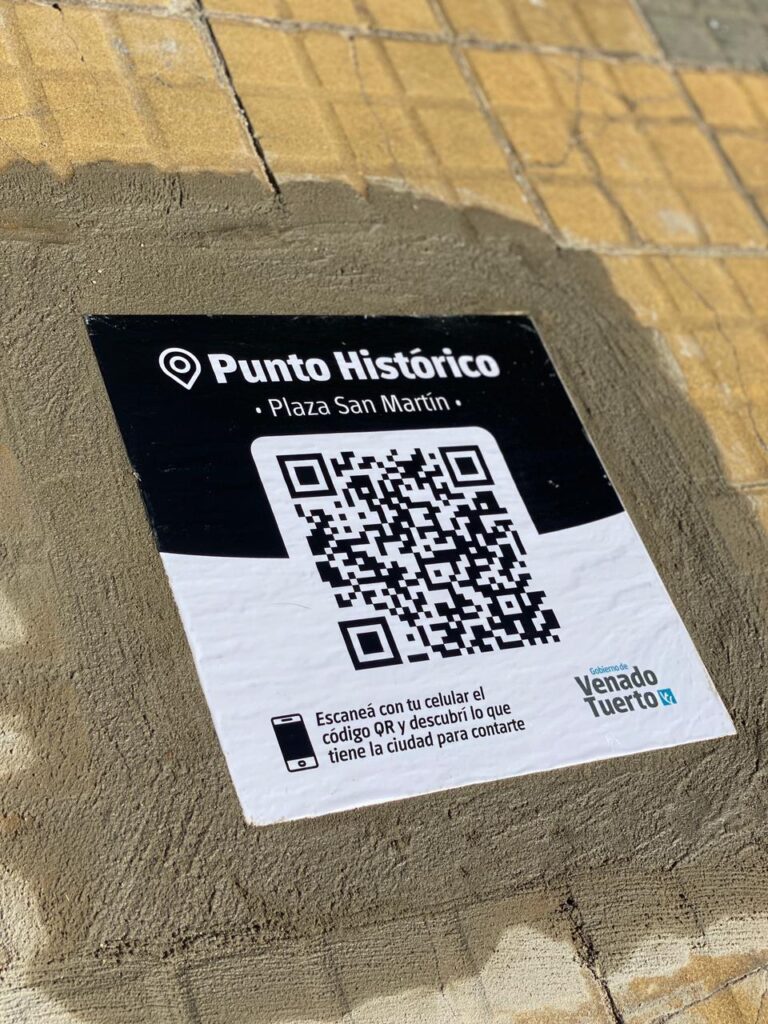 Descubriendo la historia de la ciudad a través del sistema de códigos QR