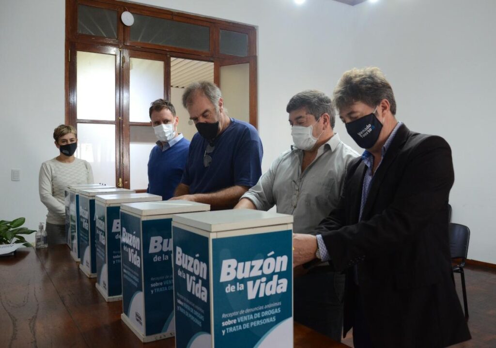 Se realizó una nueva apertura de los Buzones de la Vida y se encontraron 53 sobres con denuncias