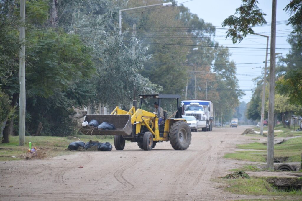 La misión de lograr una ciudad más limpia: aumenta el trabajo de las cuadrillas municipales en los barrios