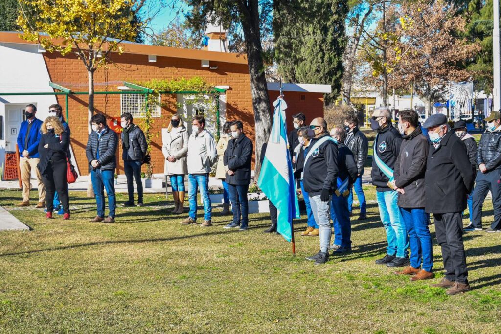Emotivo homenaje a la Bandera y a su creador Manuel Belgrano