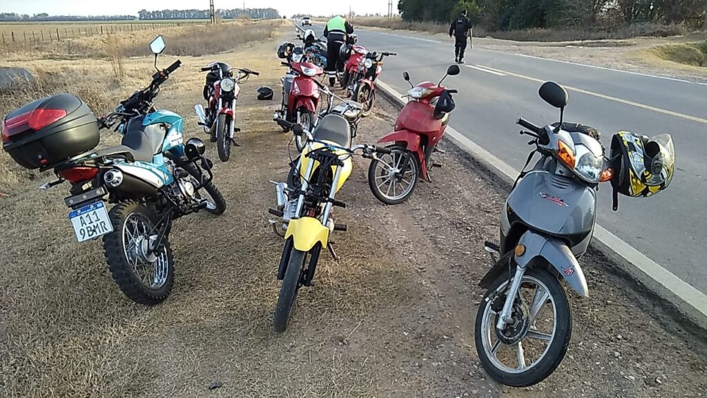 En un operativo conjunto del Municipio y Fuerzas de Seguridad se secuestraron motos utilizadas para correr picadas en el camino a San Eduardo