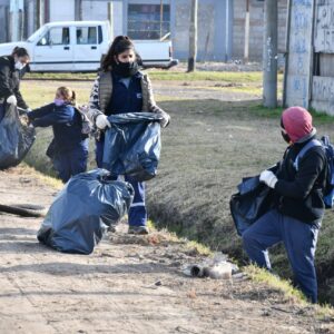 En búsqueda de una ciudad más limpia: operativo integral de limpieza en barrio Santa Fe
